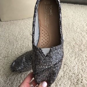 Toms - Never been worn!!